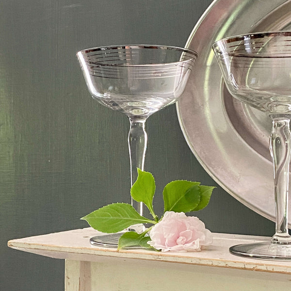 Lot De 10 Coupes à Champagne Vintage Françaises - Verre Transparent - Hauteur 10,5 Cm