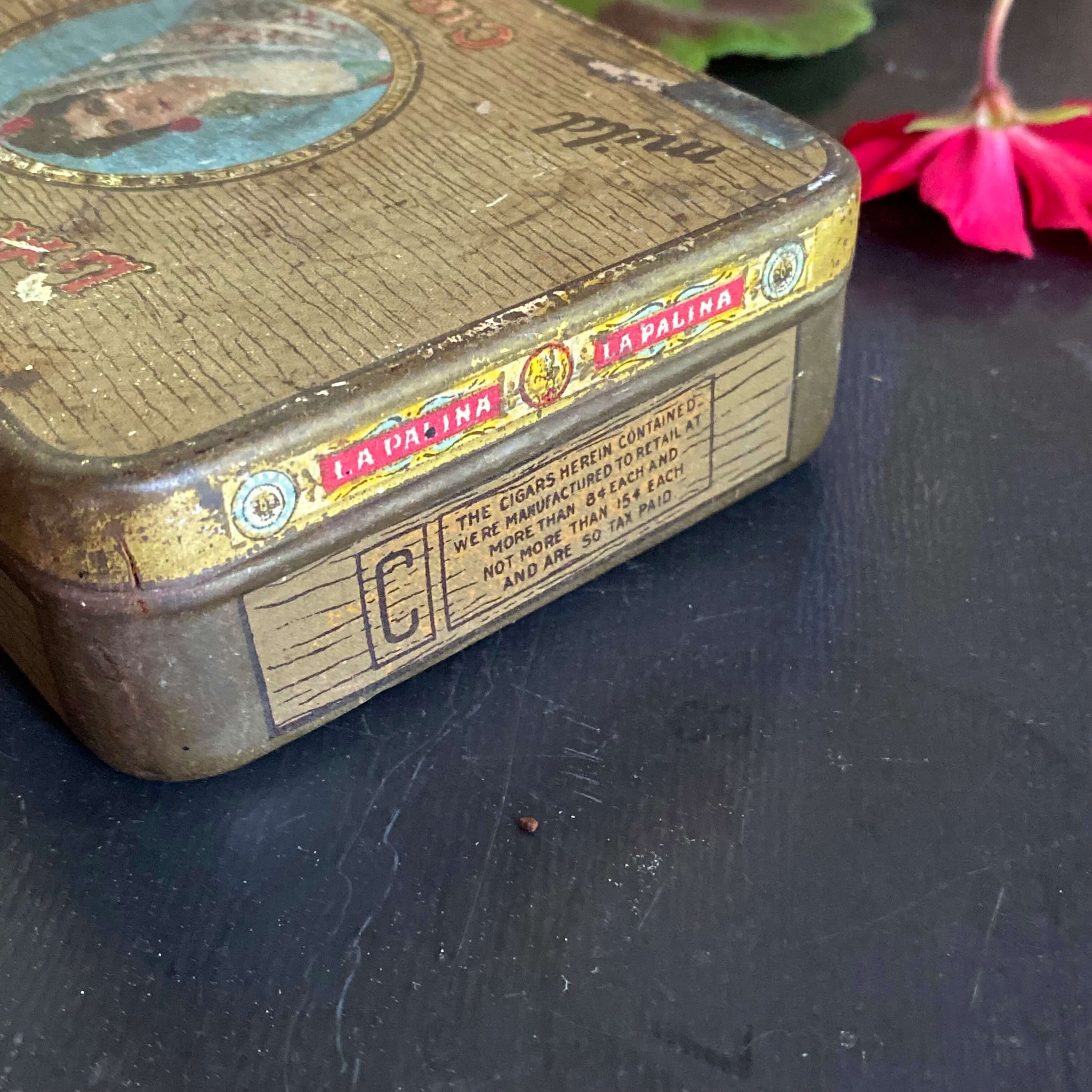 Antique La Palina Cigar Storage Tin circa 1910-1926