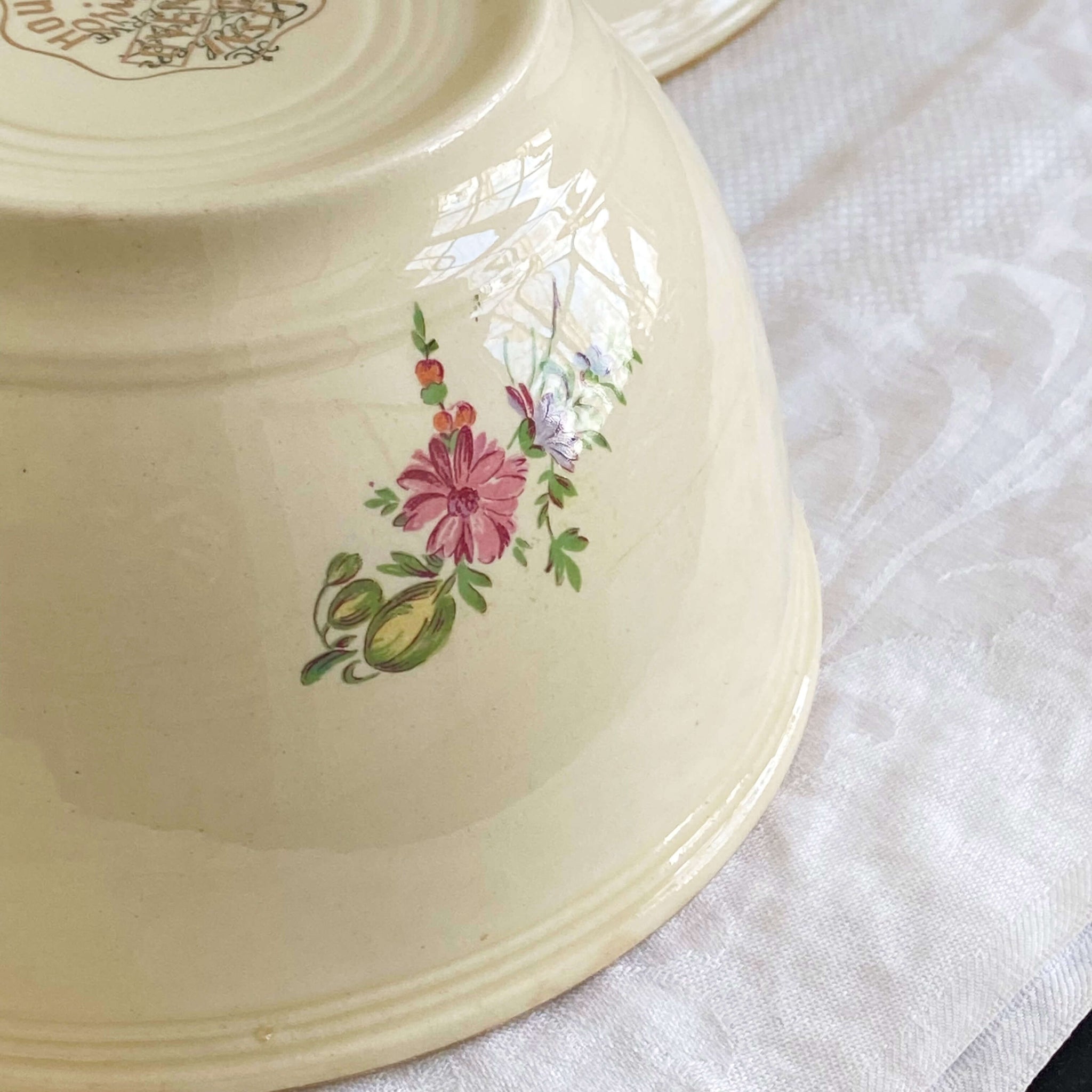 Vintage 1940s Homer Laughlin Kitchen Kraft Mixing Bowls - Priscilla Pattern - Set of Three