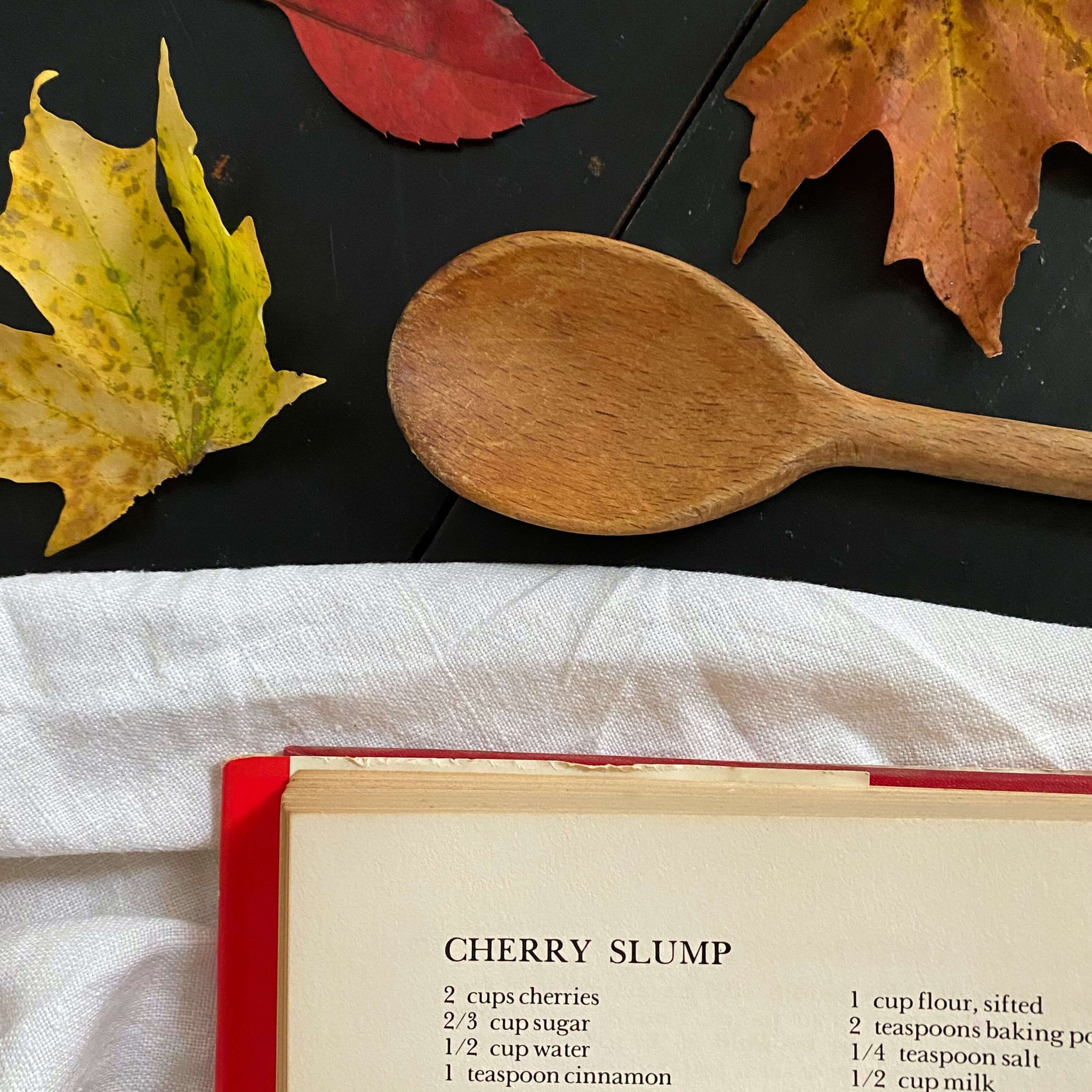 Yankee Magazine's Favorite New England Recipes -1977 Edition, Fifth Printing