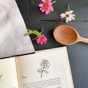 The Forgotten Art of Flower Cookery by Leona Woodring Smith - 1985 Edition First Printing