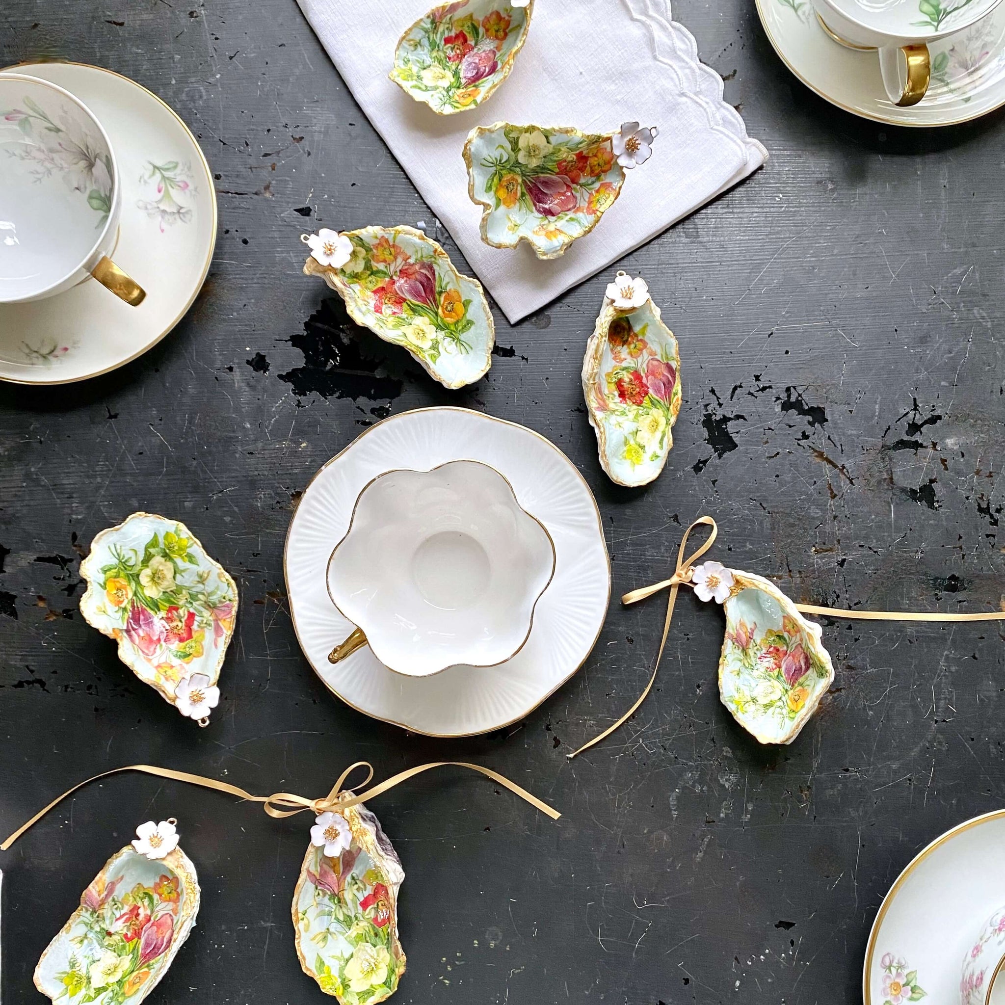 A Scattering Of Oyster Shells with Gold Ribbon & Hanging Loops - Set o ...