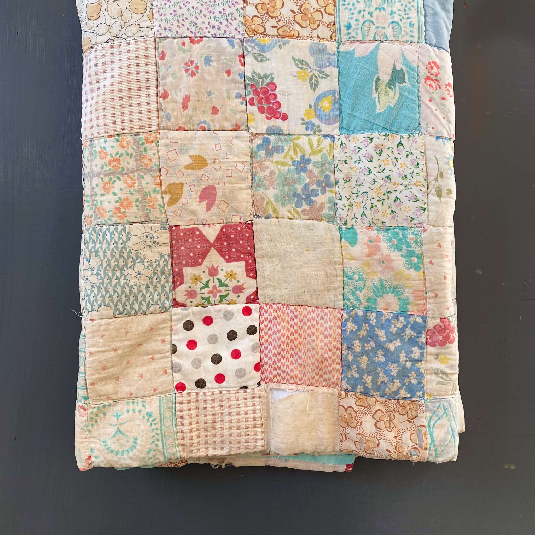 Vintage 1930s Handmade Quilt 34x43 - Needs Repair