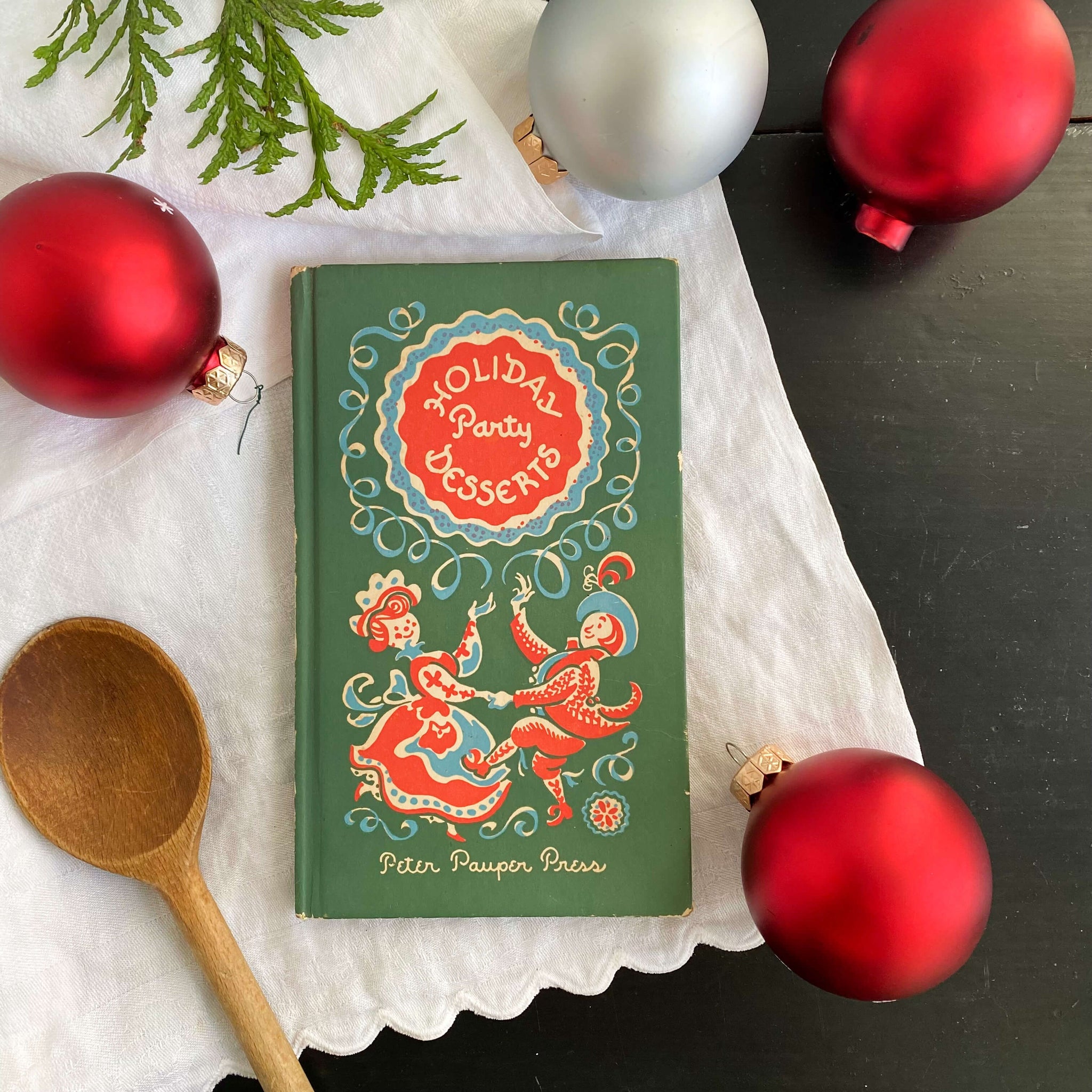 Holiday Party Desserts by Edna Beilenson - Peter Pauper Press 1956 Edition