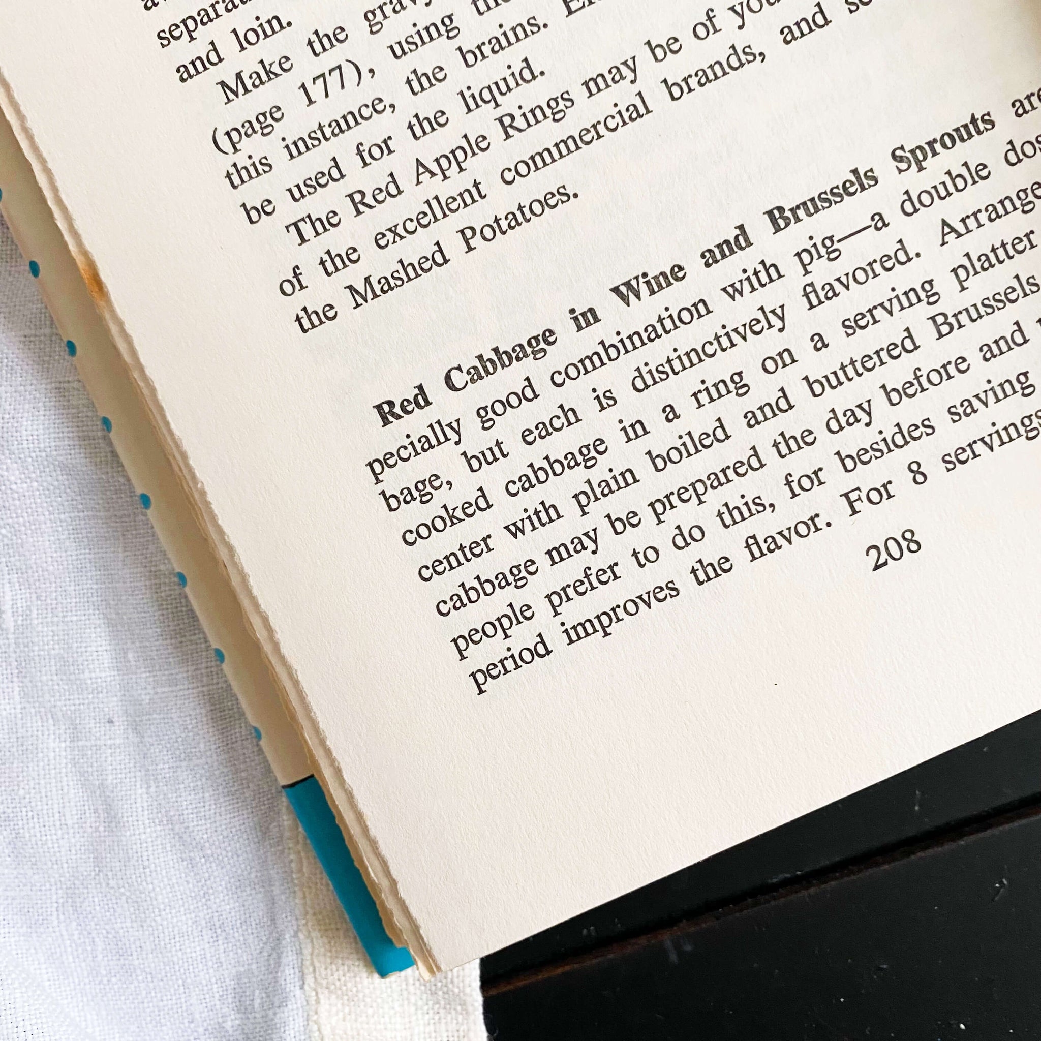 The Year-Round Holiday Cookbook by Suzanne Huntley - 1969 Book Club Edition