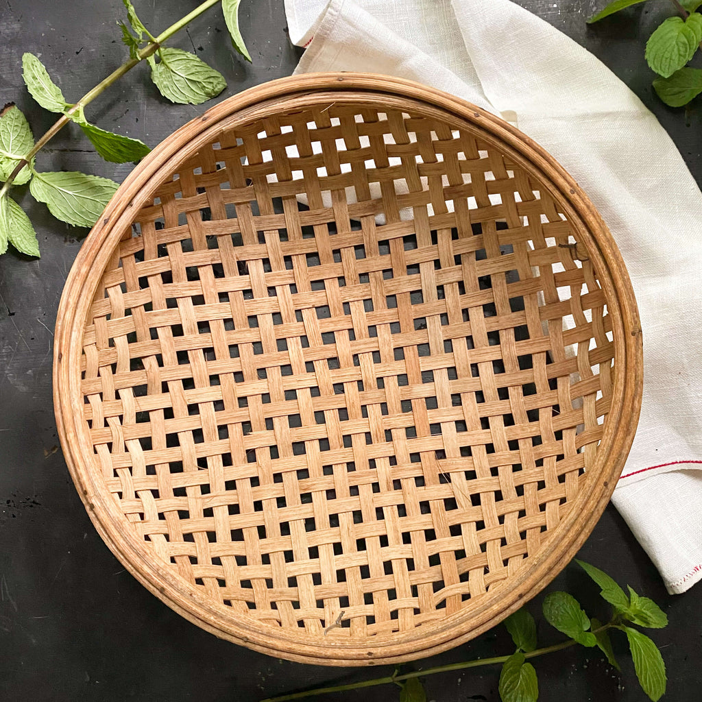 Antique Shallow Round Split Oak Basket - Handmade 12 Inch Diameter