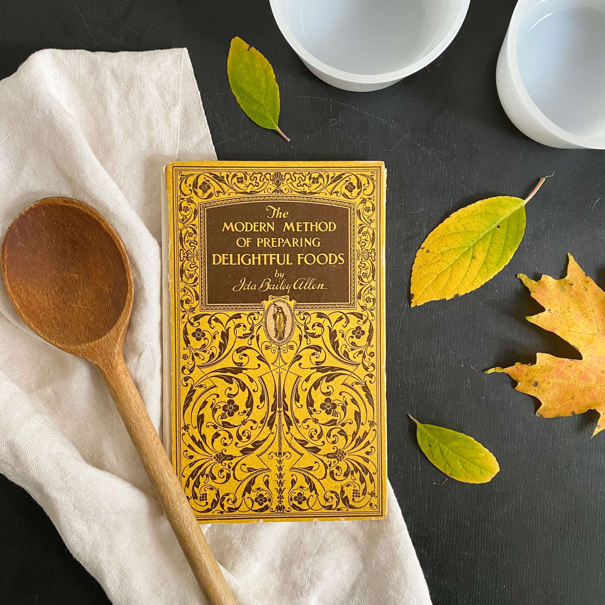 The Modern Method of Preparing Delightful Foods by Ida Bailey Allen - 1927 Edition Second Printing