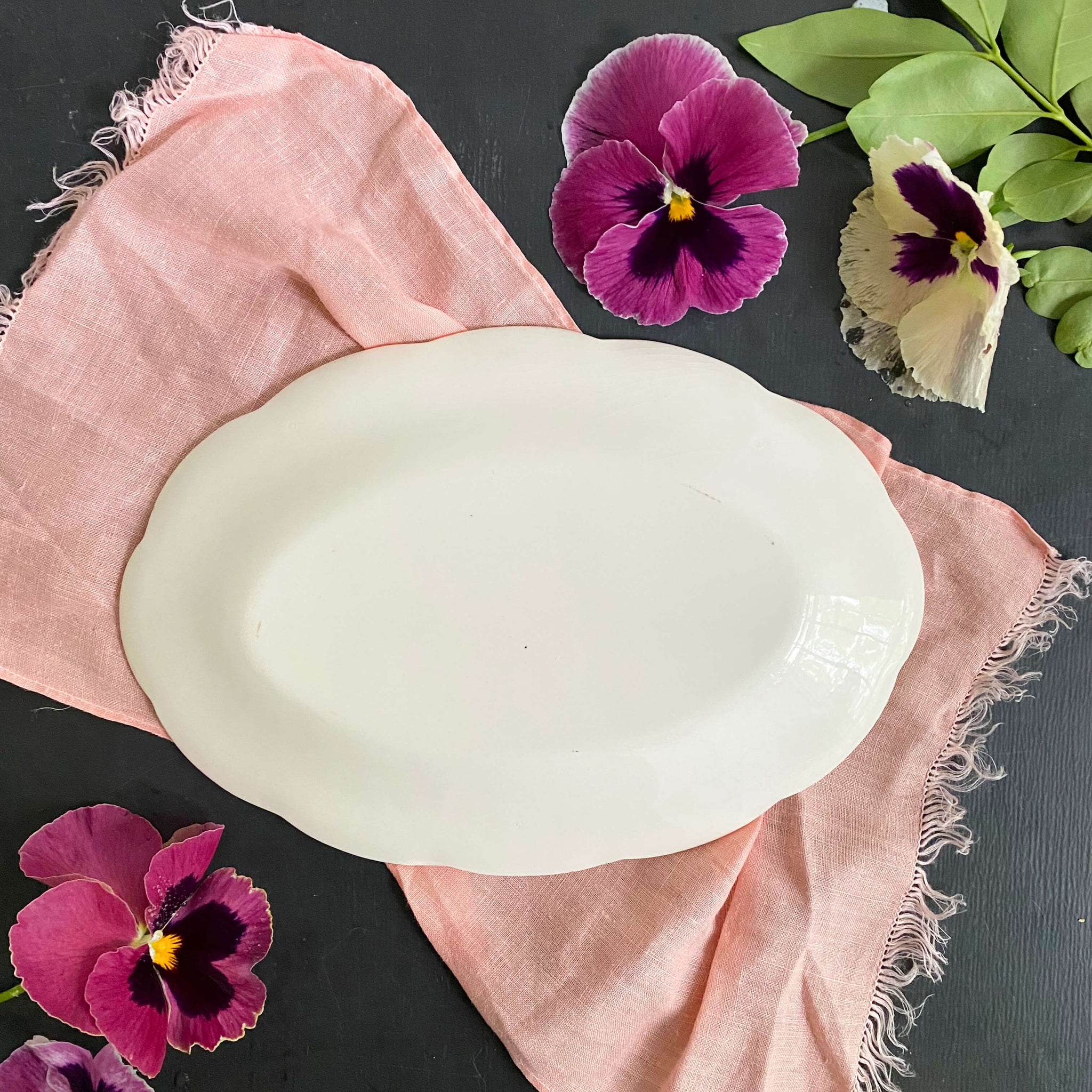Edwin Knowles Cremelace Floral Gravy Boat Underplate circa 1930s-1940s