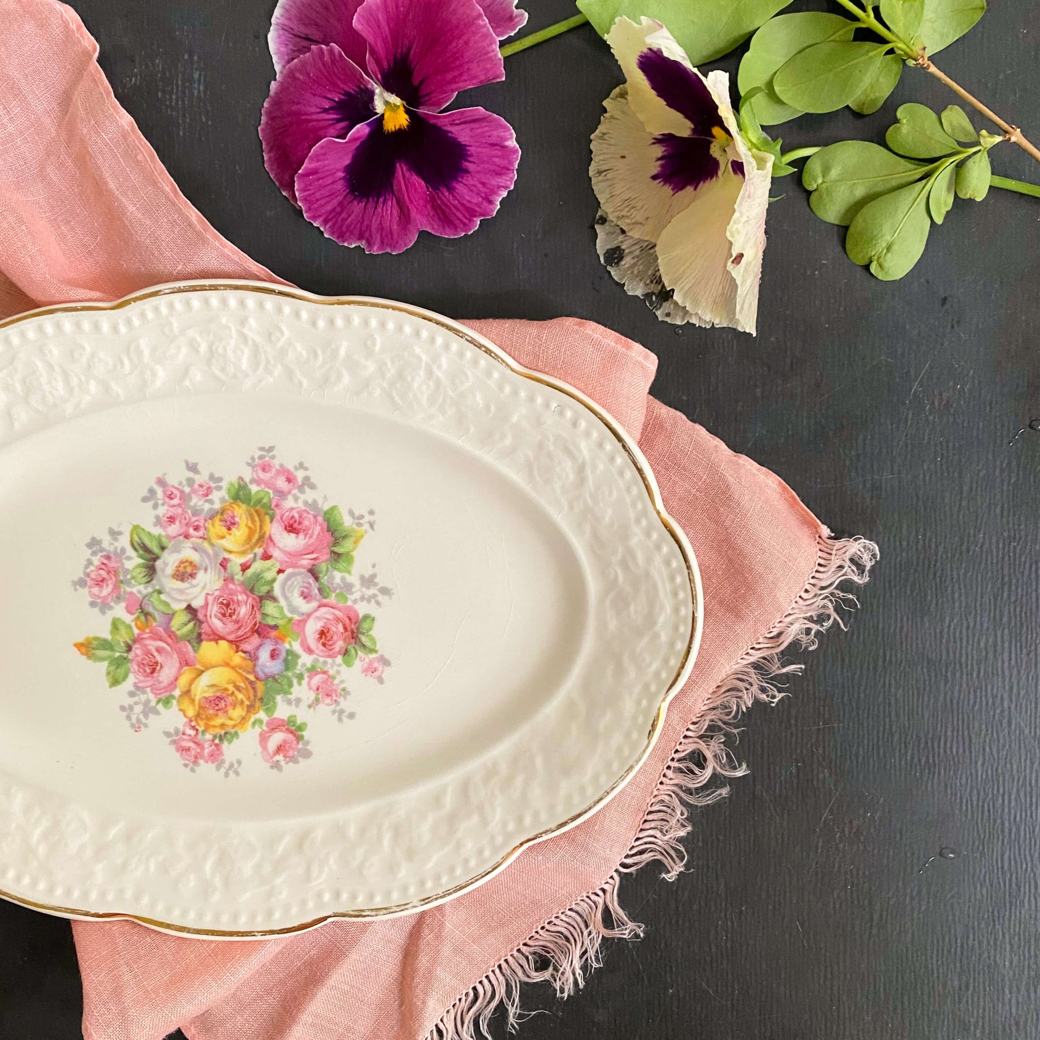 Edwin Knowles Cremelace Floral Gravy Boat Underplate circa 1930s-1940s