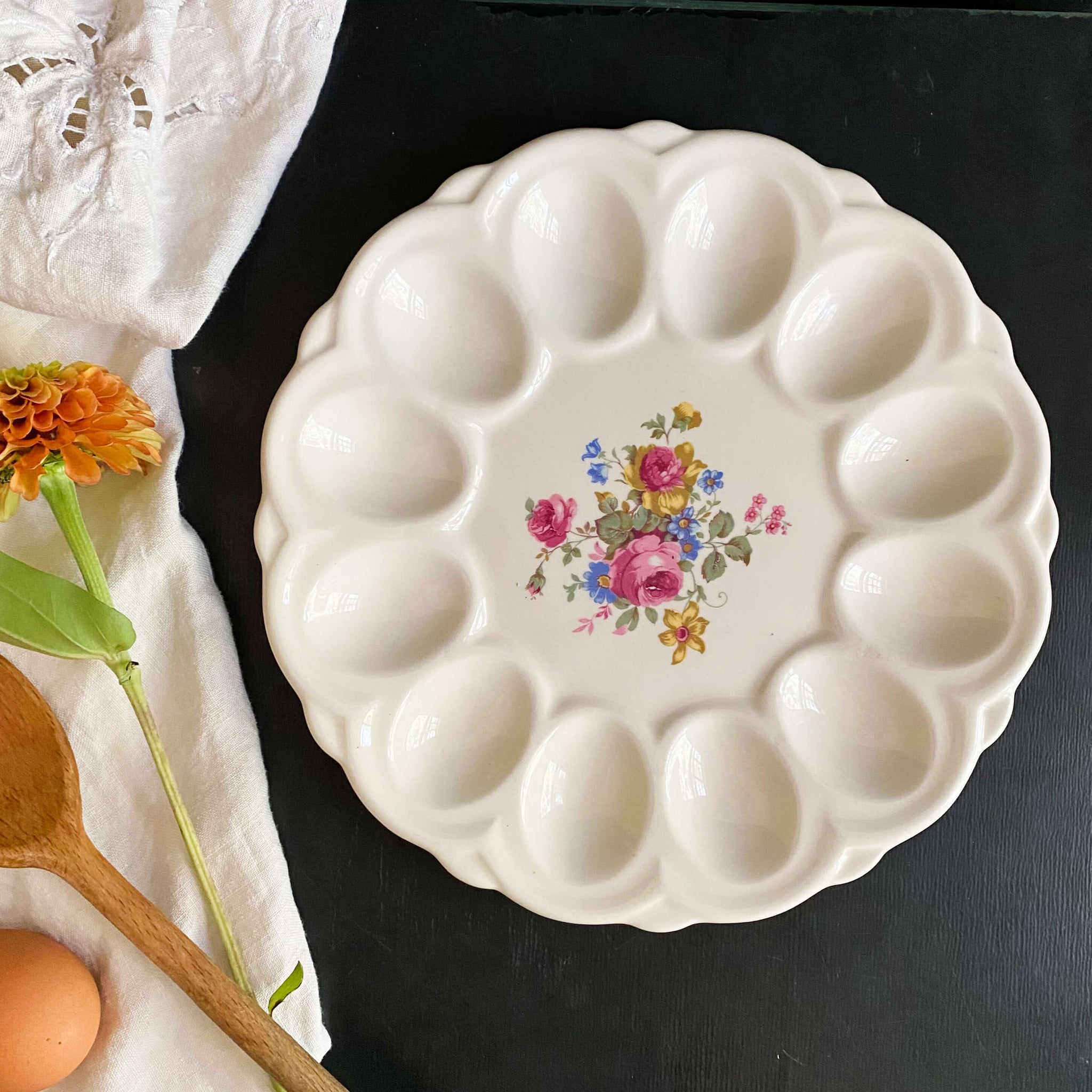 Vintage 1940s Floral Deviled Egg Dish by E & R American Art Ware