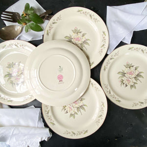 Vintage 1940s Gardenia Dinner Plates by Homer Laughlin - Set of Five - American Vogue in Eggshell Nautilus circa 1944