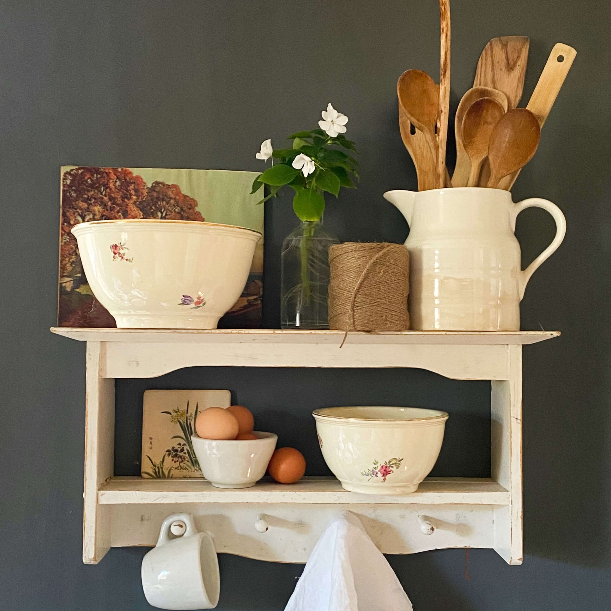 Vintage 1940s Homer Laughlin Kitchen Kraft Mixing Bowls - Priscilla Pattern - Set of Three