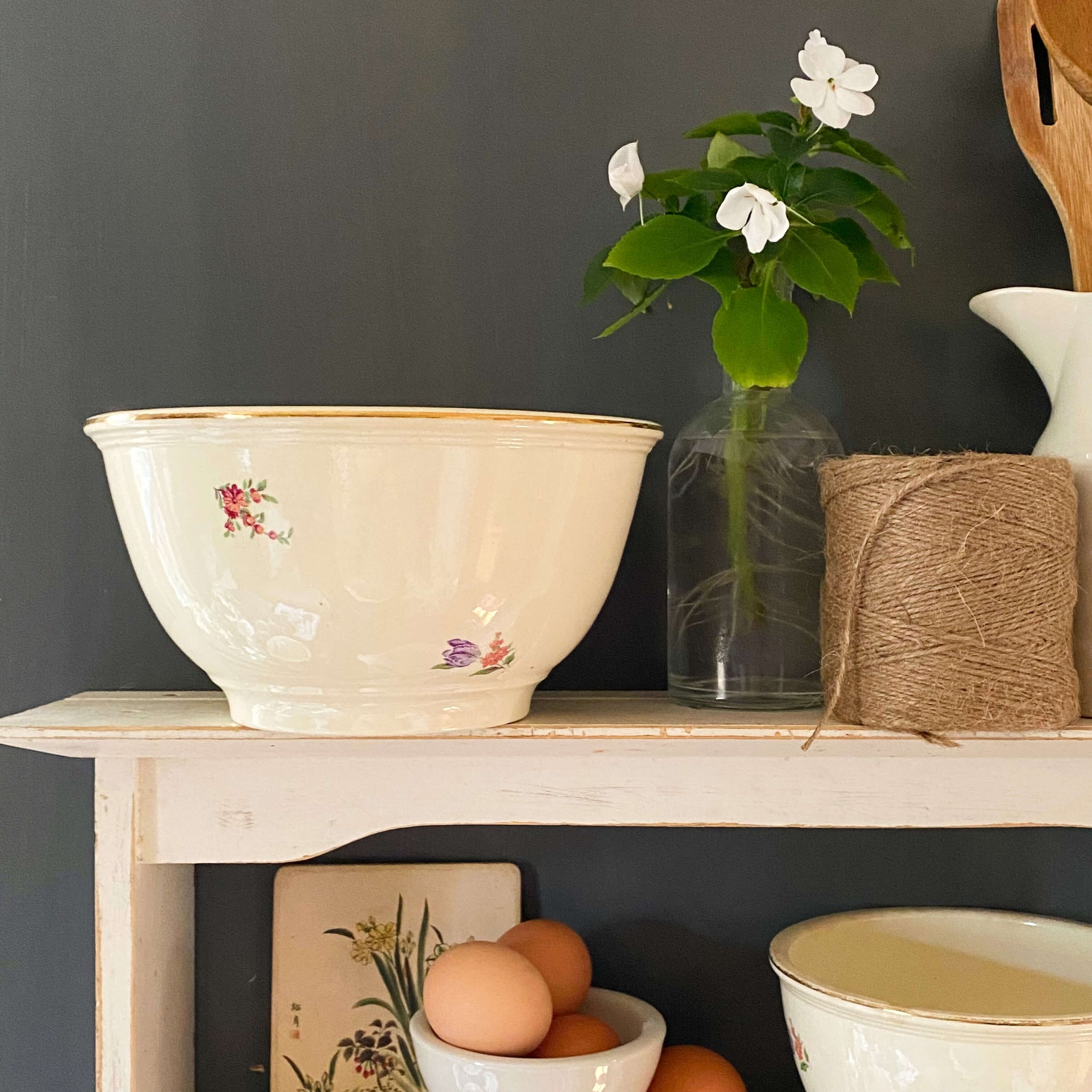 Vintage 1940s Homer Laughlin Kitchen Kraft Mixing Bowls - Priscilla Pattern - Set of Three