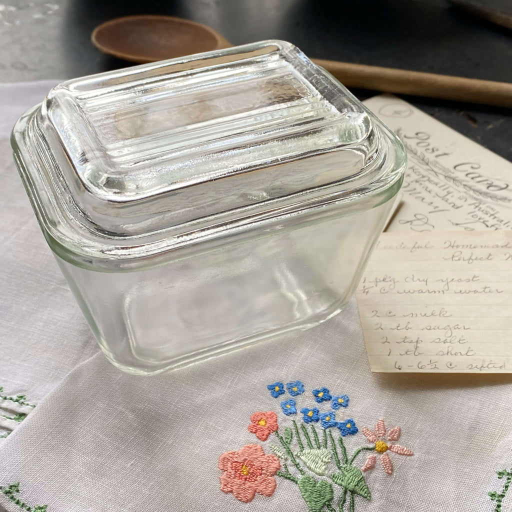 Vintage Pyrex Clear Glass Refrigerator Storage Container with Lid #501B circa 1940s-1950s