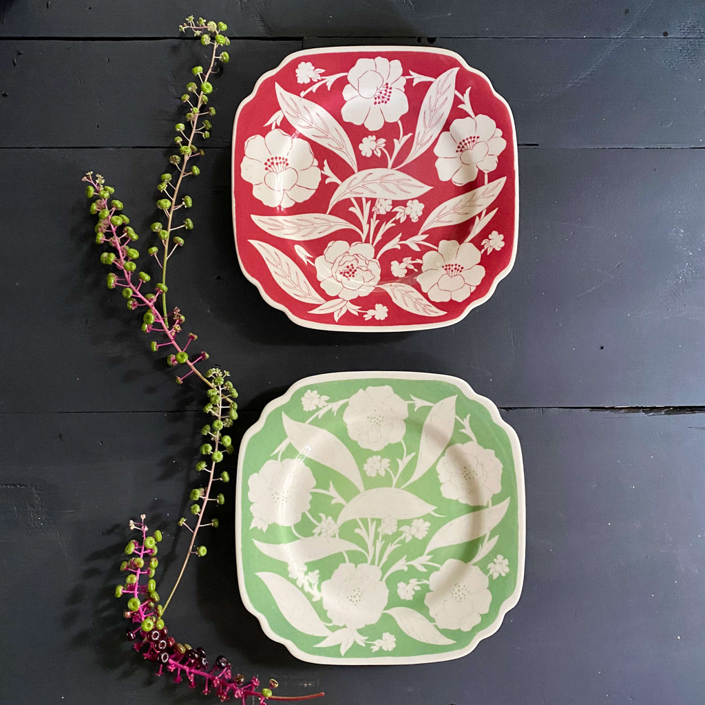 Vintage 1940s Syracuse China Square Salad Plates - Red & Green Floral Line Drawings - Set of Two circa 1948