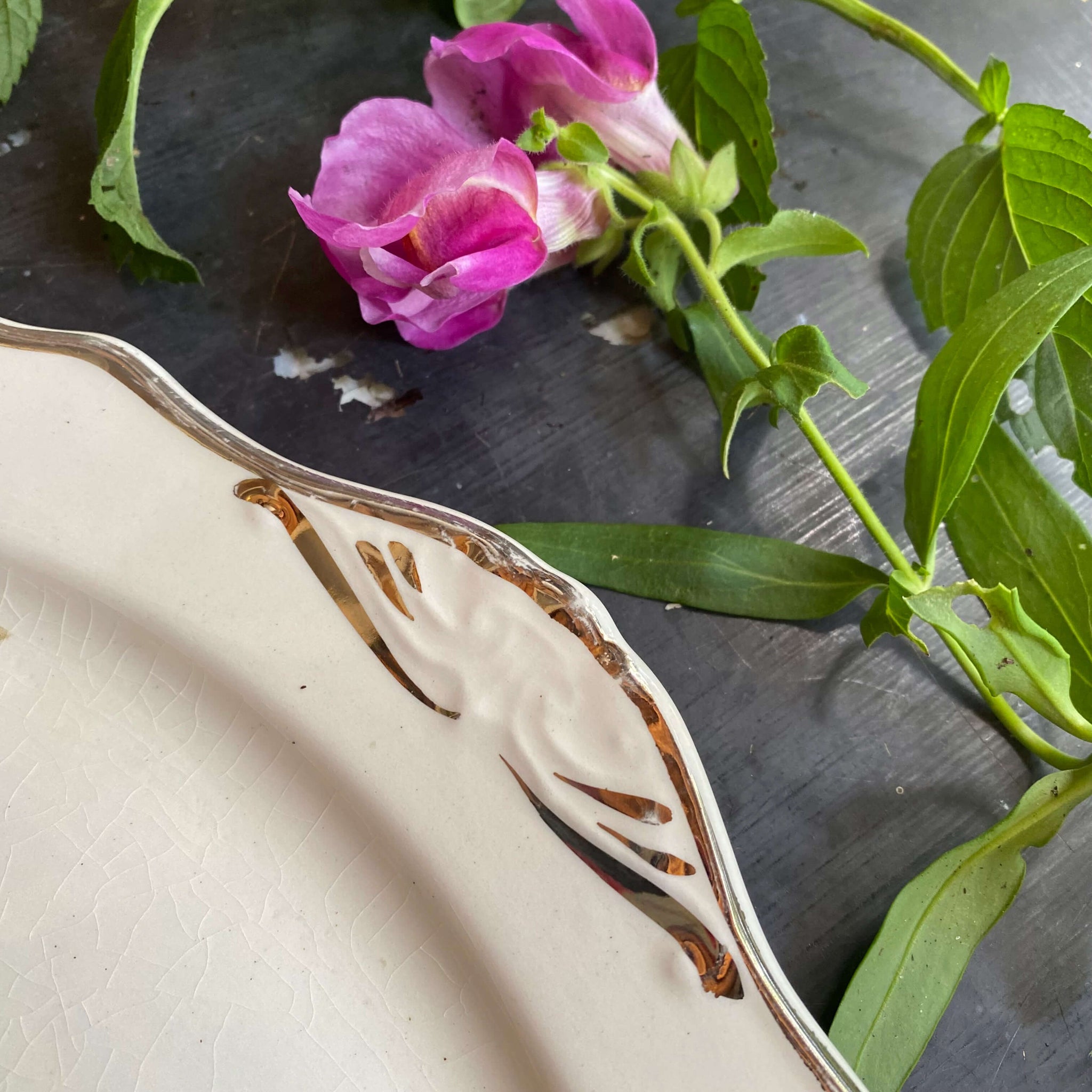 Vintage 1930s/1940s Square Cake Plate by Harker - Amy Pattern with Pla ...