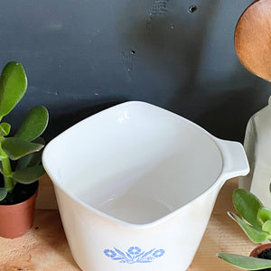 Vintage 1960s Corning Ware Cornflower 1 Quart Saucemaker circa 1963-1976