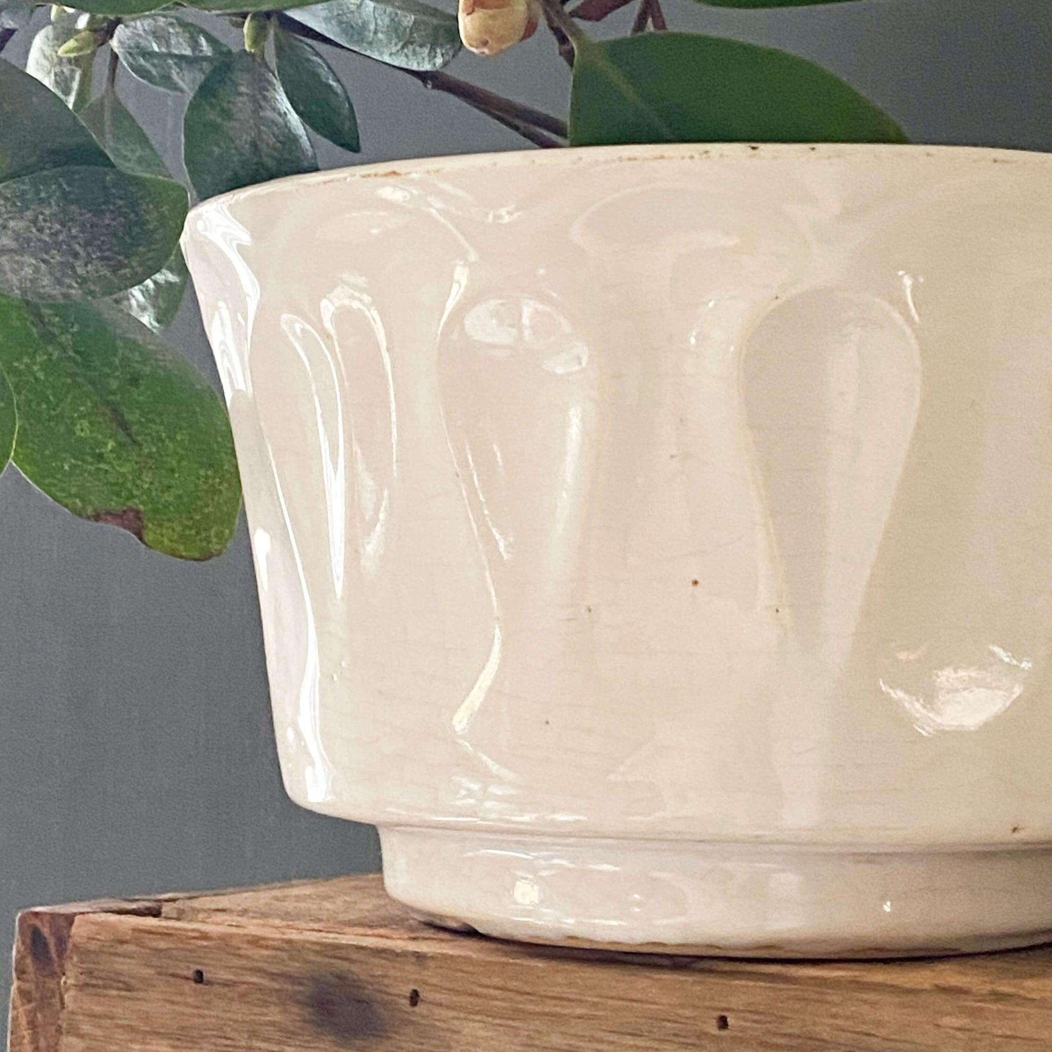 Vintage White 1970s McCoy Pottery Planter - Floraline Series 506 by Lancaster Colony Corp