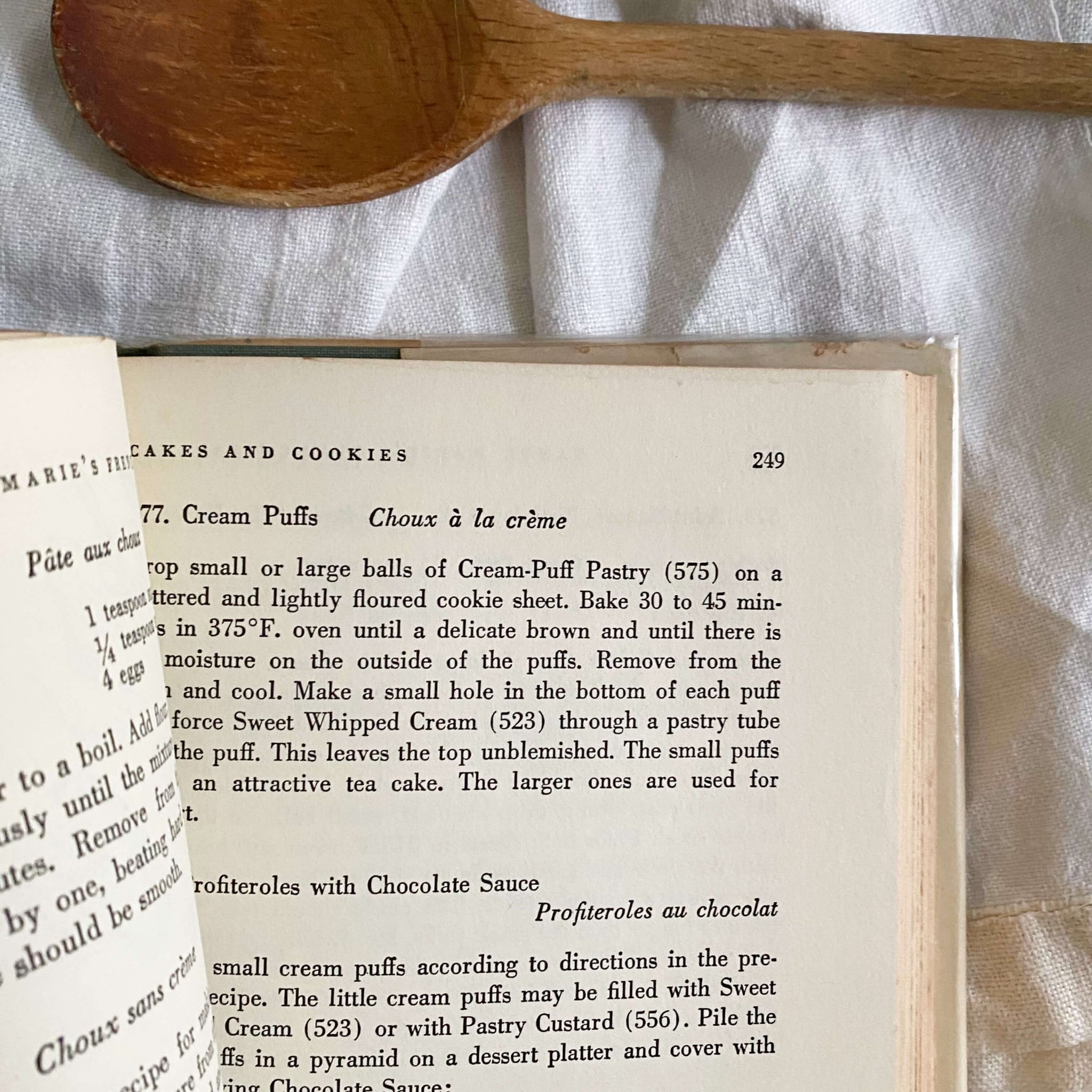 The Complete Tante Marie's French Kitchen - 1962 Edition Oxford Press