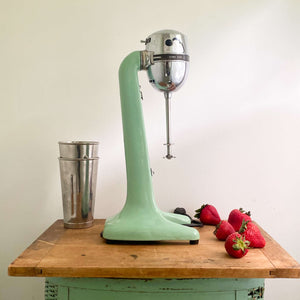 Vintage 1940s Hamilton Beach Drinkmaster Milkshake Machine #30 - Working Condition - Jadeite Green