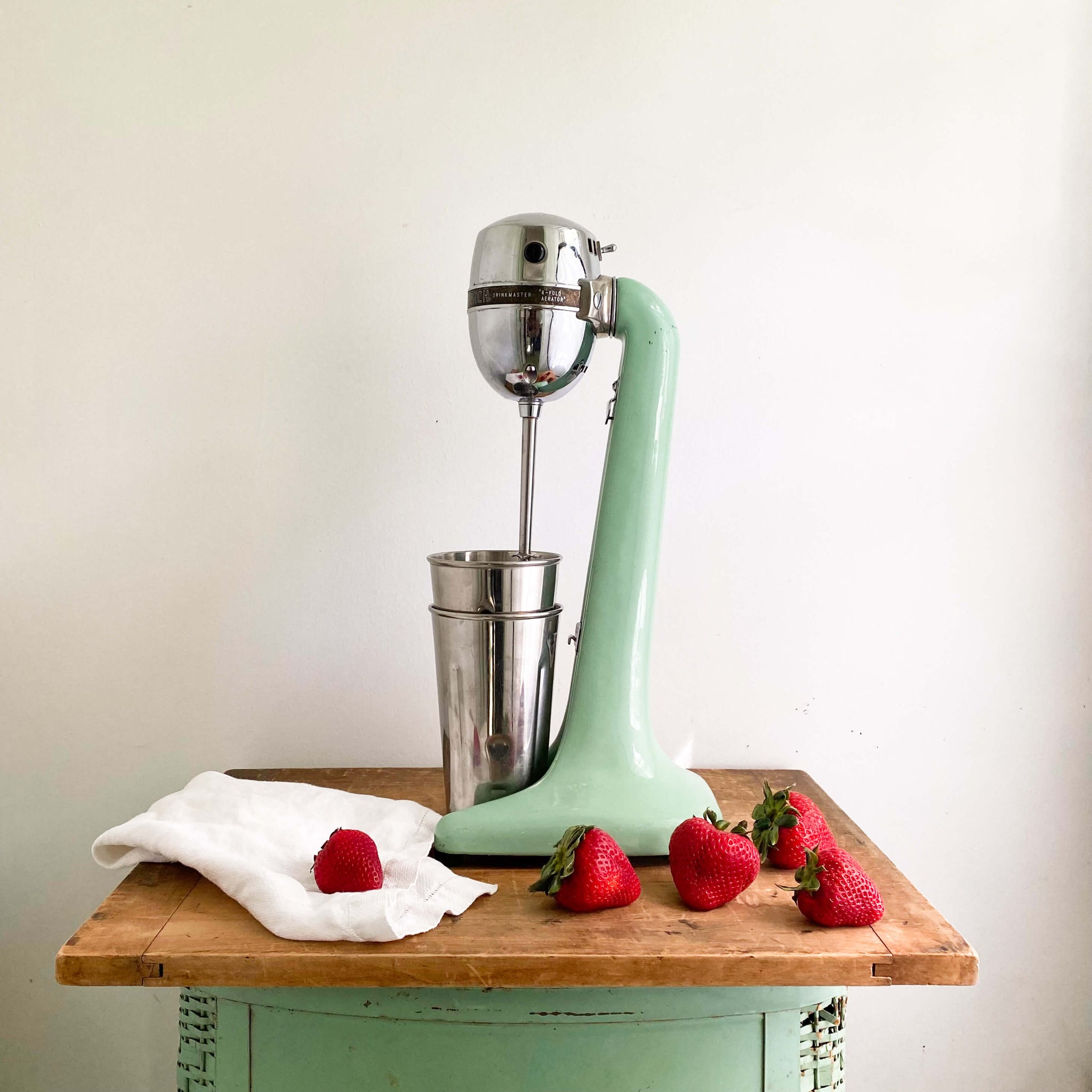 Vintage 1940s Hamilton Beach Drinkmaster Milkshake Machine #30