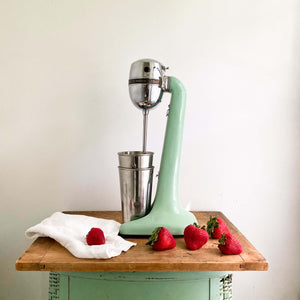 Vintage 1940s Hamilton Beach Drinkmaster Milkshake Machine #30 - Working Condition - Jadeite Green