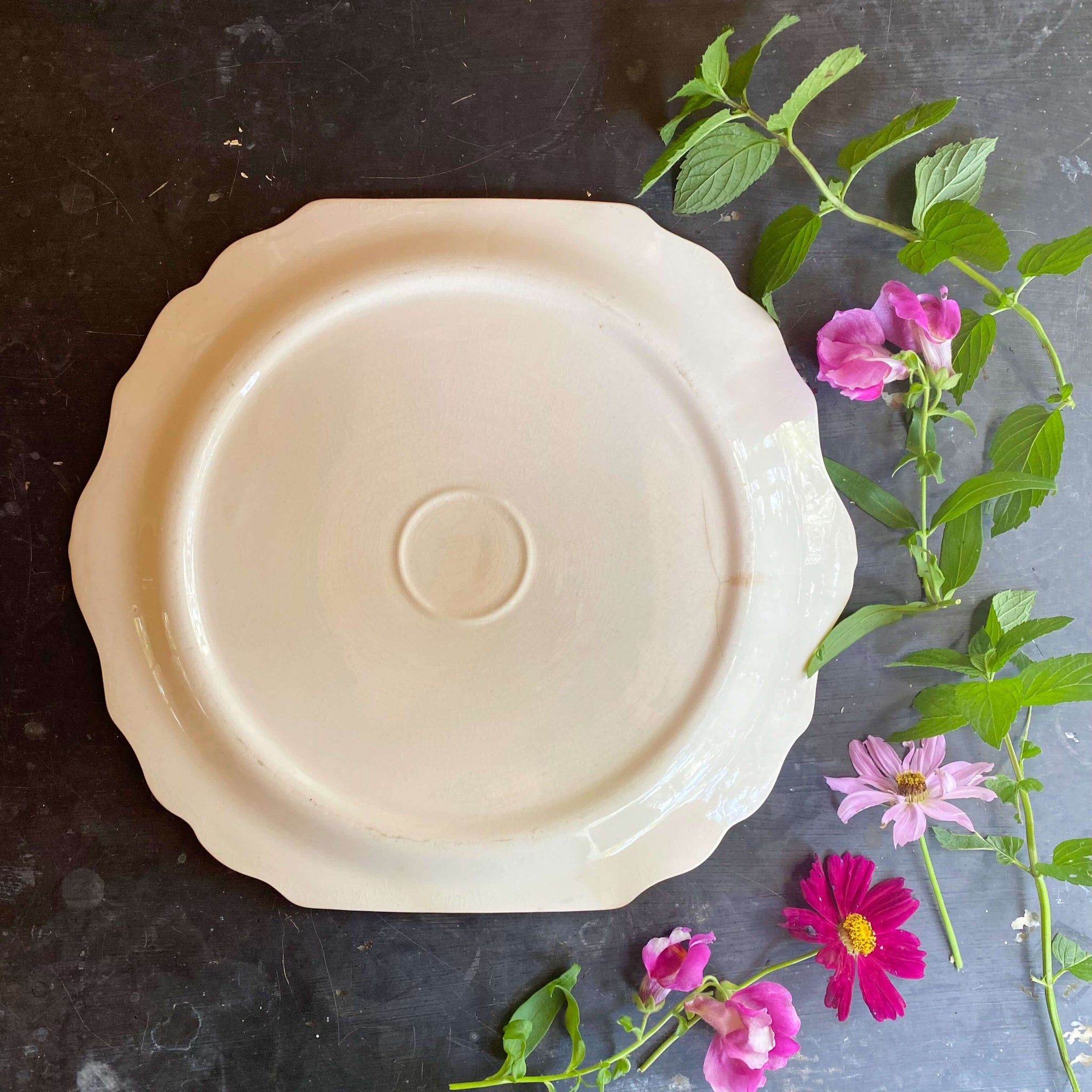 Vintage 1930s/1940s Square Cake Plate by Harker - Amy Pattern with Pla ...
