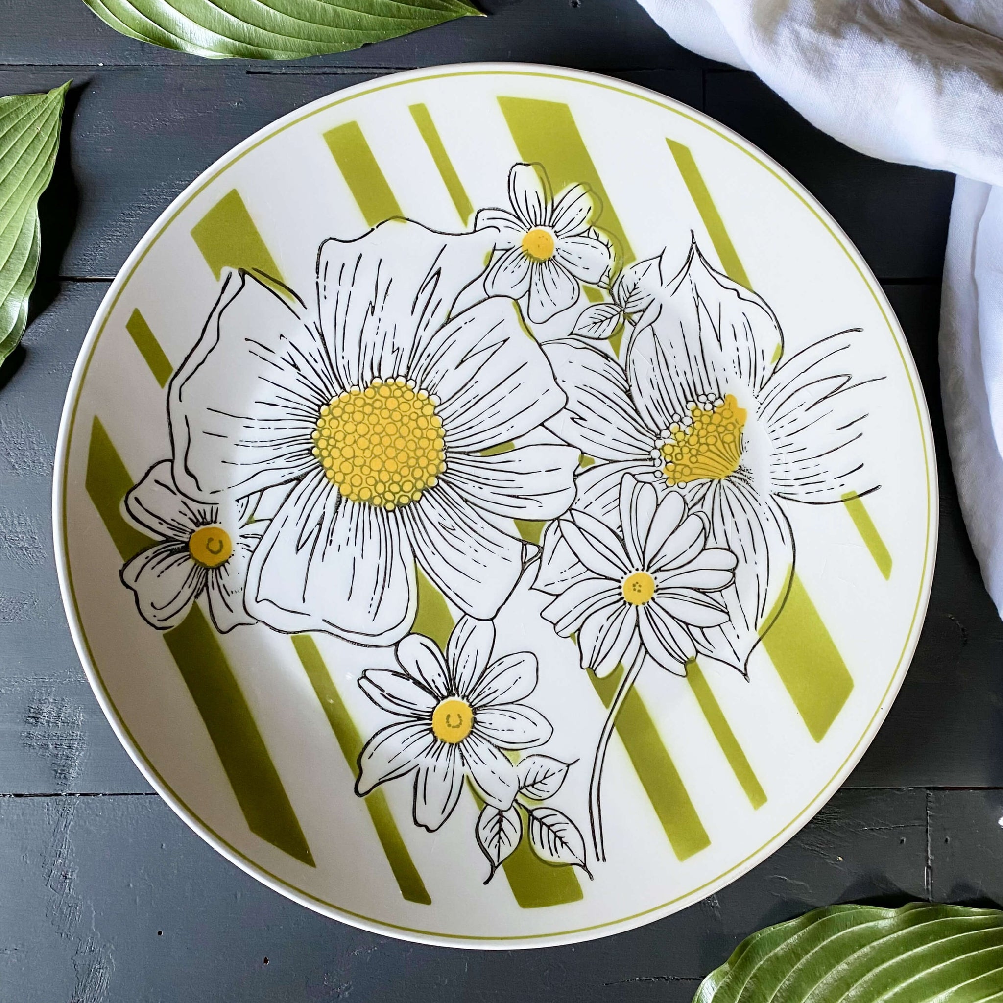 Vintage 1960s Mikasa Poppy Pattern Round Platter Chop Plate circa 1969