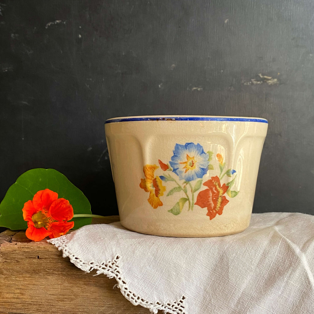 Vintage Antique Cookware Kitchenware Tableware Housewares Reuse Store –  Olde Kitchen & Home