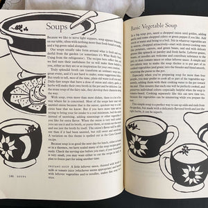 The New Laurel's Kitchen - 1986 Paperback 10th Anniversary Edition