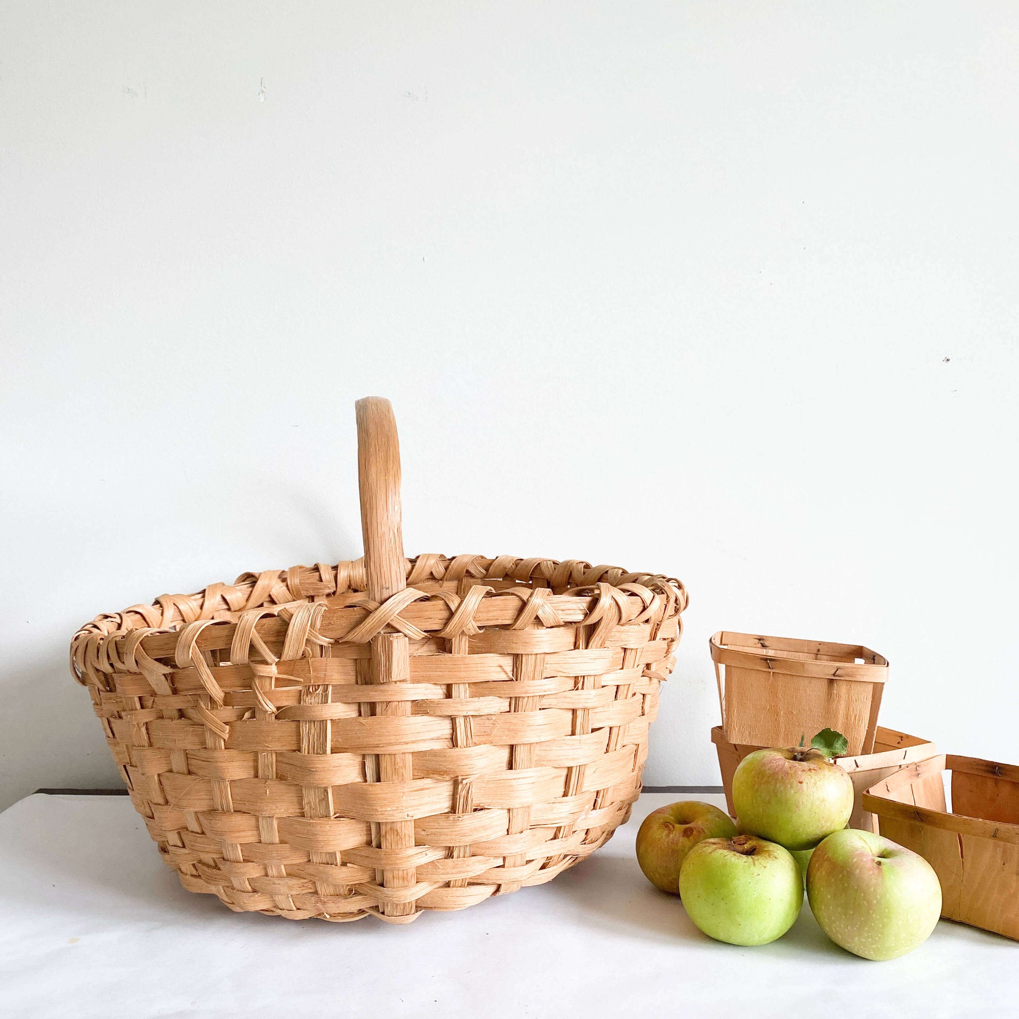 Primitive Handmade Split Oak Gathering Basket - 17x14 – In The Vintage ...