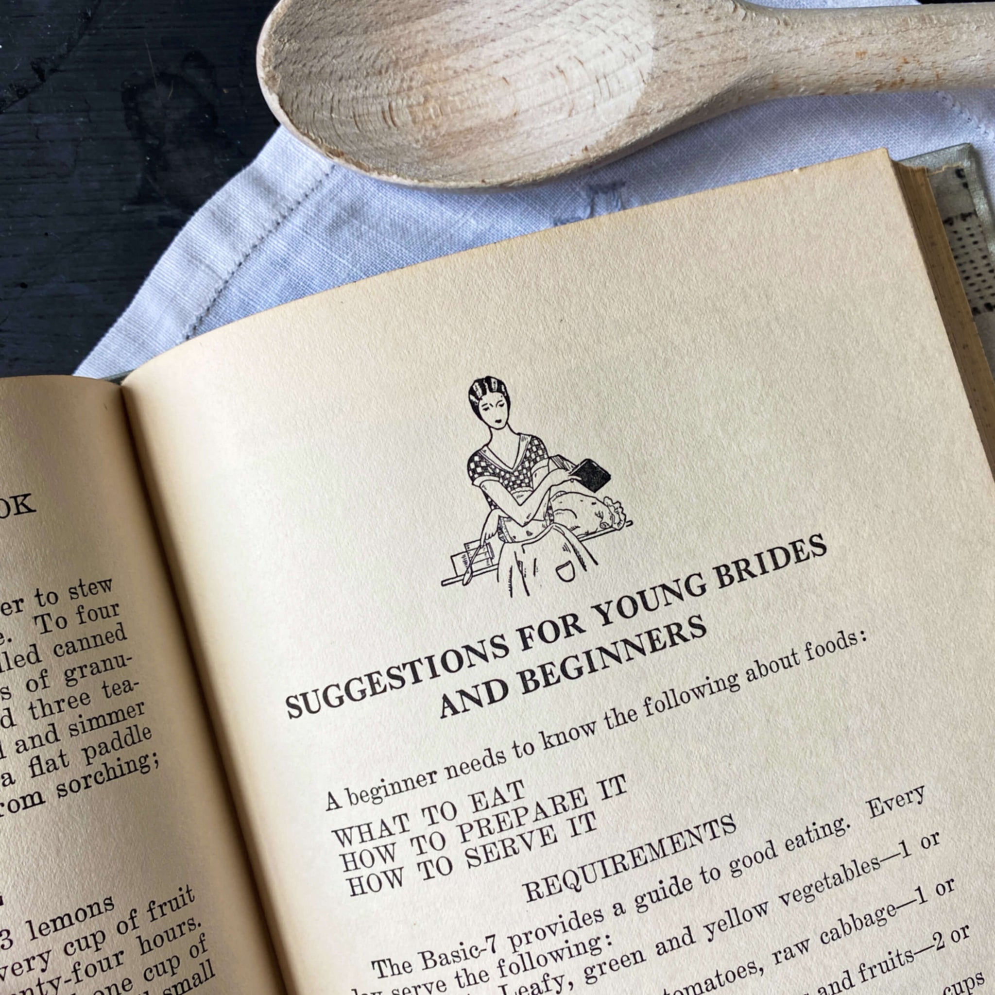 Mary Lyles Wilson's New Cook Book - 1952 Edition