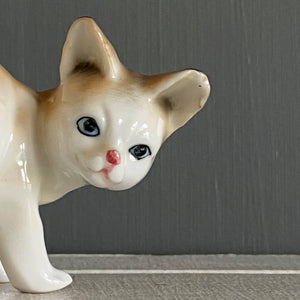 Vintage Ceramic Cat Figurine -  Kitten on the Counter - Midcentury Kitchen Whimsy