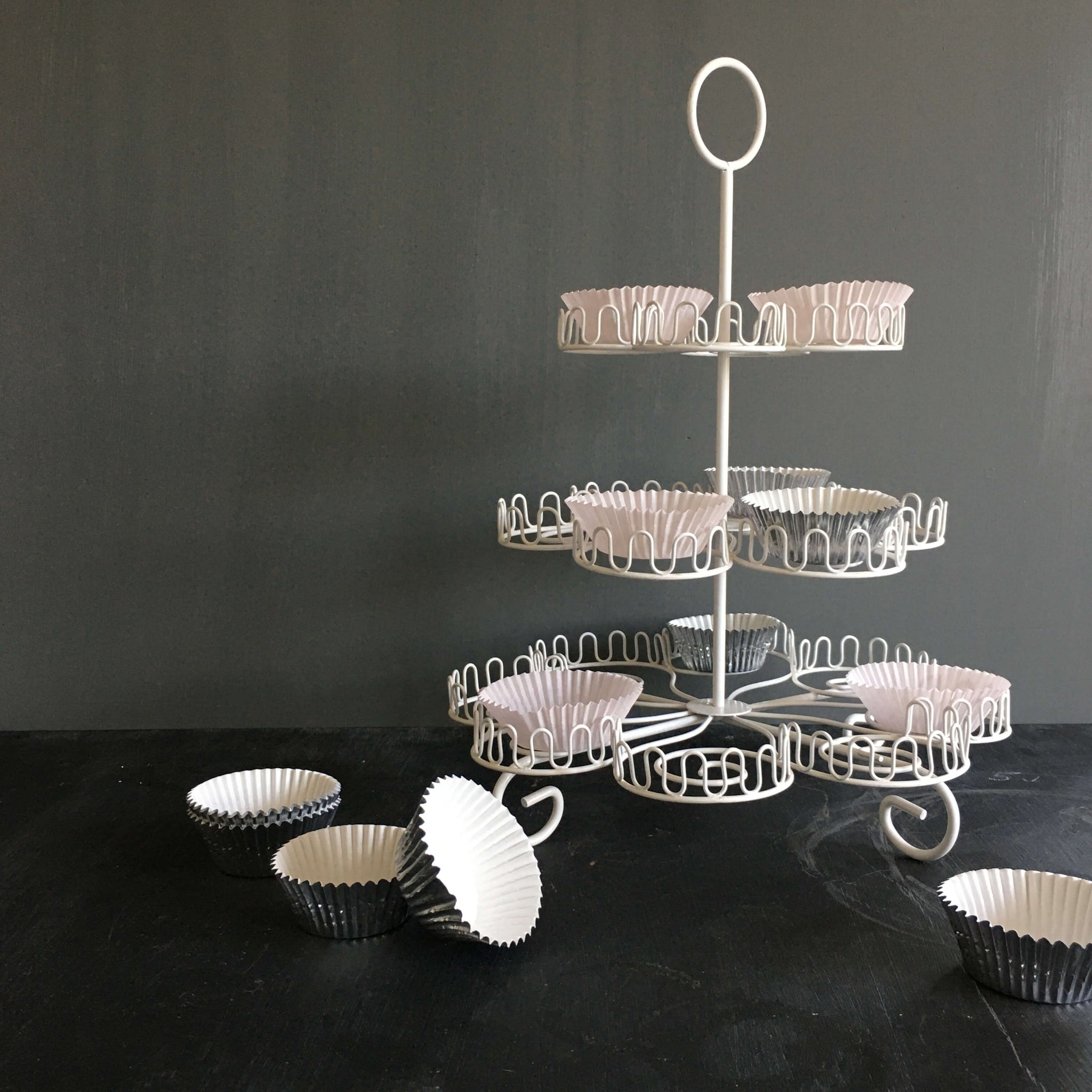 Vintage Wire Cupcake Rack - Three Tier Display Rack - Sturdy White Met ...