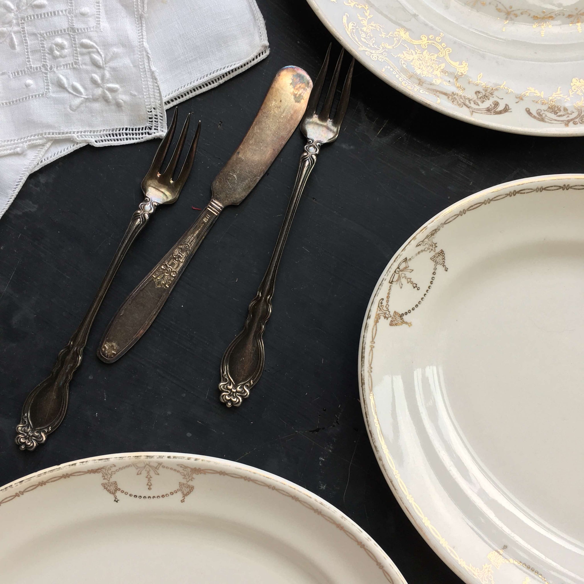 Vintage 1940s Commodore by Salem Relish Dishes - 23 Karat Gold - Set of Two