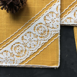 Vintage Yellow Linen Cocktail Napkins with Lace Corner Detail - Set of 4 - Marigold Mustard Squash Colors