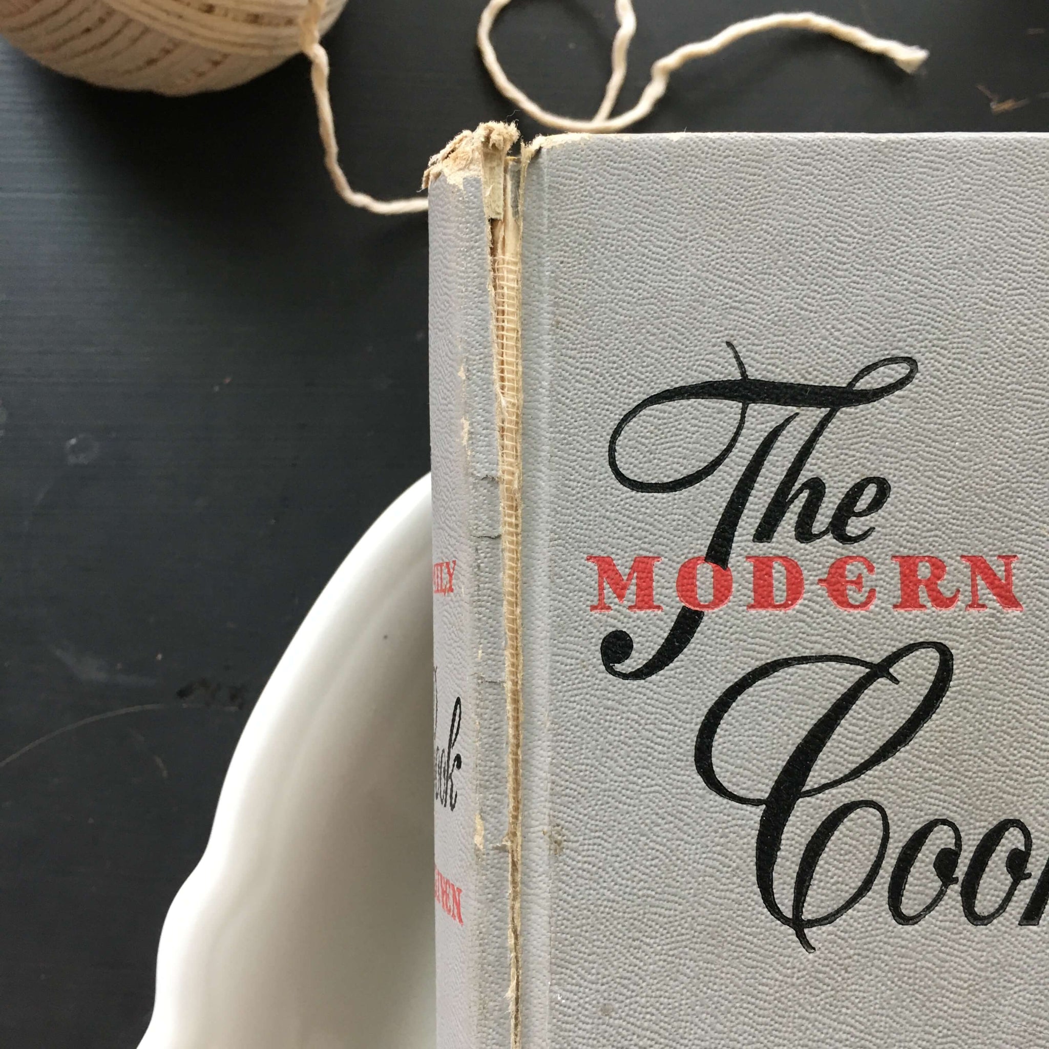 Modern Family Cook Book, Meta Givens, 1961, First Printing.