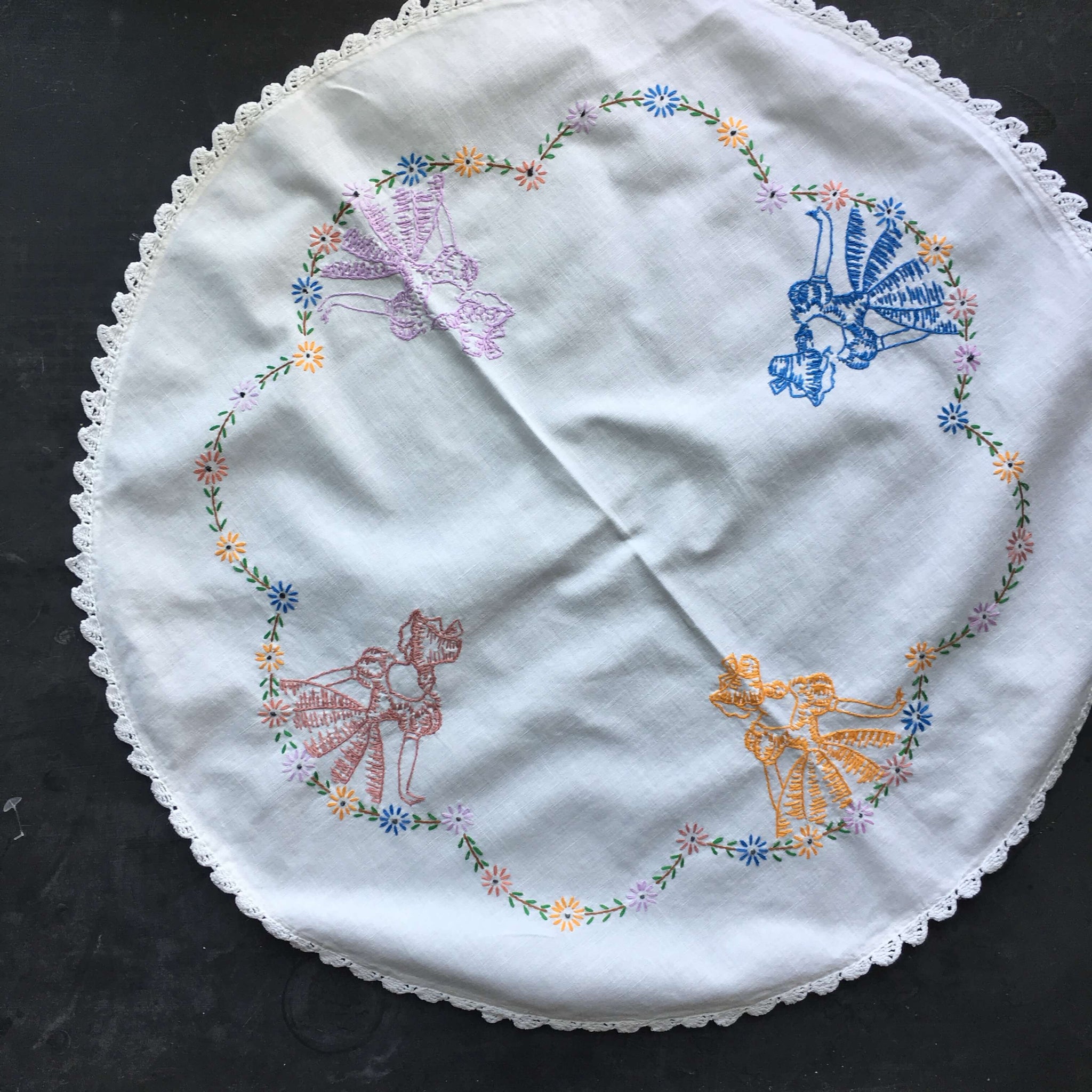 Vintage Round Embroidered Table Top Linen - Four Girls in Bonnets Floral Design with Crocheted Edge
