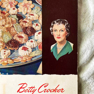Betty Crocker Picture Cooky Book - 1948 Booklet Edition