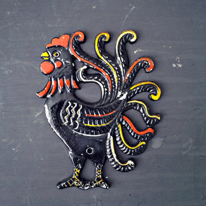 Metal Folk Art Chicken - Vintage Wall Plaque - Artistic Kitchen -  Left Facing Chicken