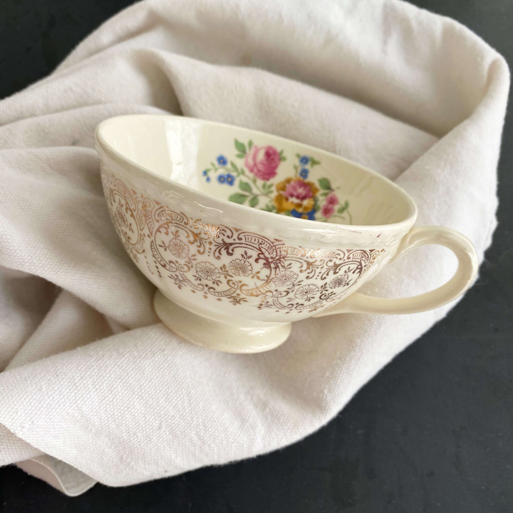 Vinatge Floral Teacups with Gold Filigree - Set of Two circa 1940s