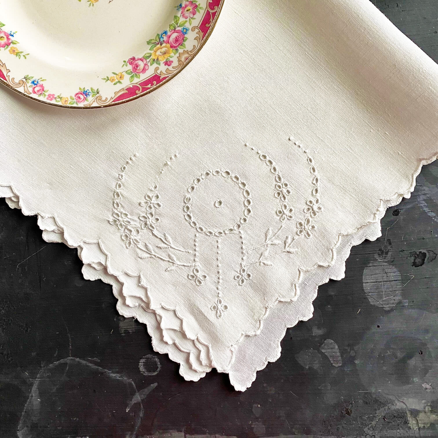 Antique White Dinner Napkins with Broderie Eyelet Cutwork Embroidery Whitework - Set of Four