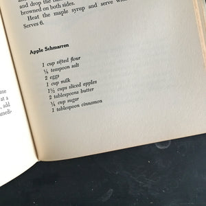 The Art of Jewish Cooking by Jennie Grossinger - 1958 Edition, First Printing