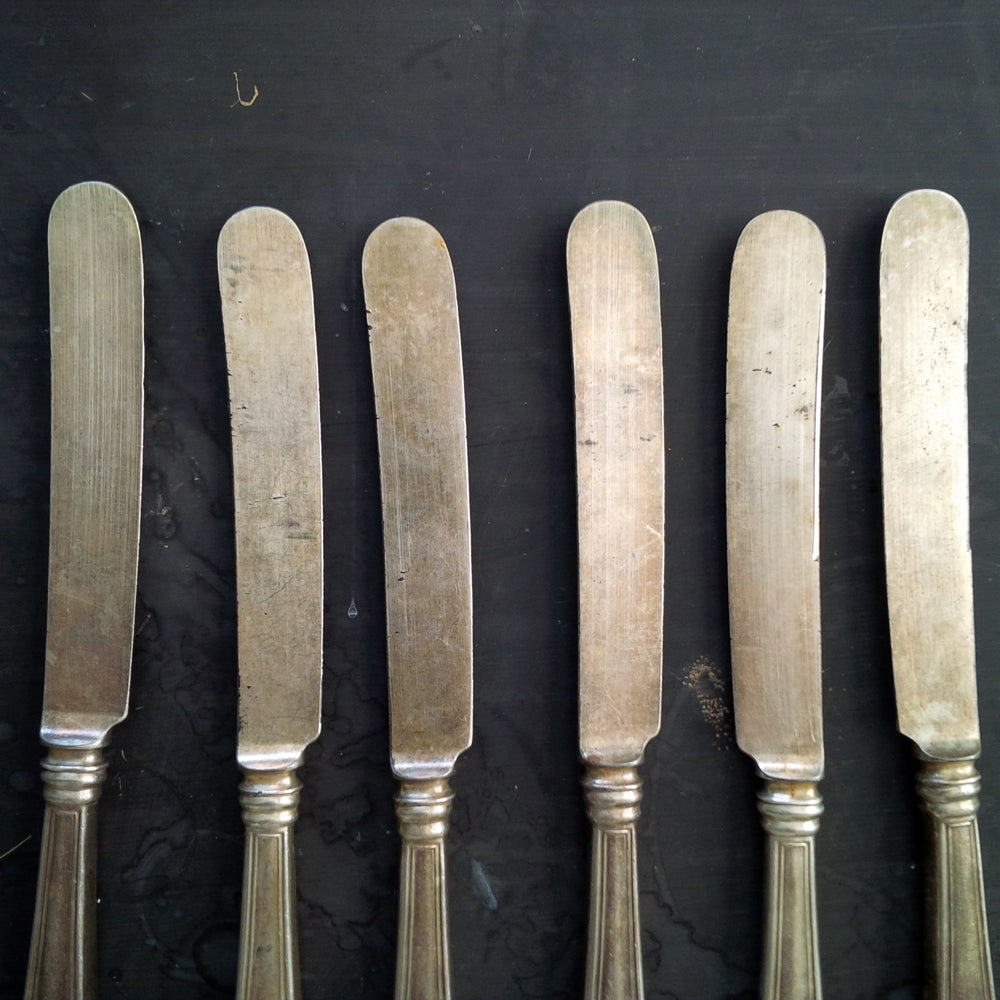 Early 1900's Luncheon Knives by 1847 Rogers Bros - Cromwell Pattern - Monogrammed Set of Six