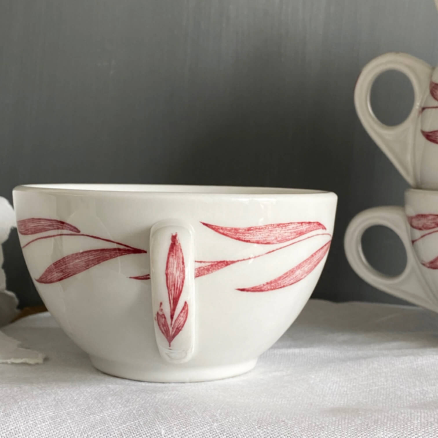 Vintage 1950s Restaurant Ware Cups - Red & White Aragon Pattern - Mayer China