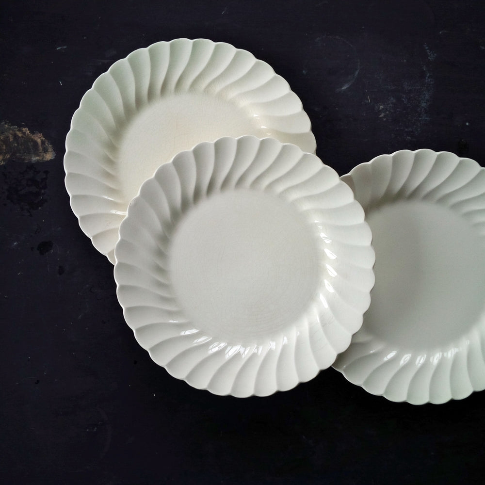 Vintage Midcentury Myott Staffordshire Dinner Plates - Olde Chelsea Pattern - All White English Dishware - Set of Three