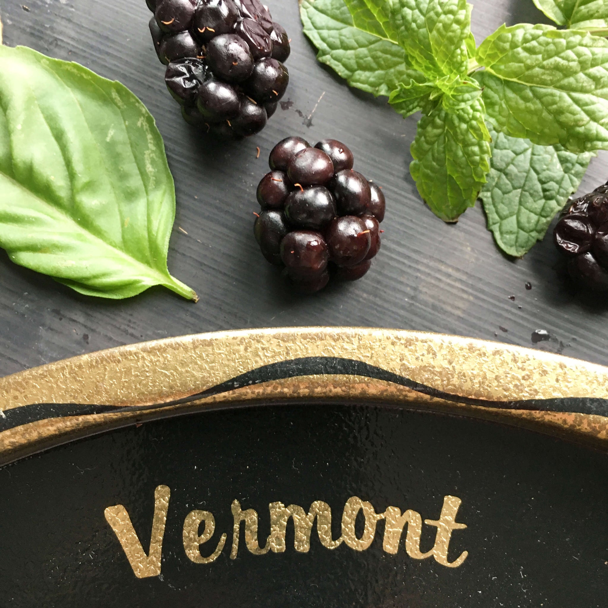 Vintage 1960's Vermont New Hampshire Tin Tray - Travel Souvenir - Black and Gold Travel Collectibles