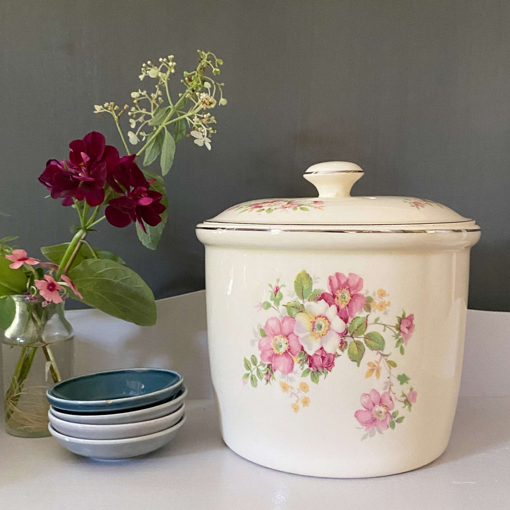 Vintage Paden Bak-Serv Knob Top Casserole - Paden Rose Pattern circa 1930s