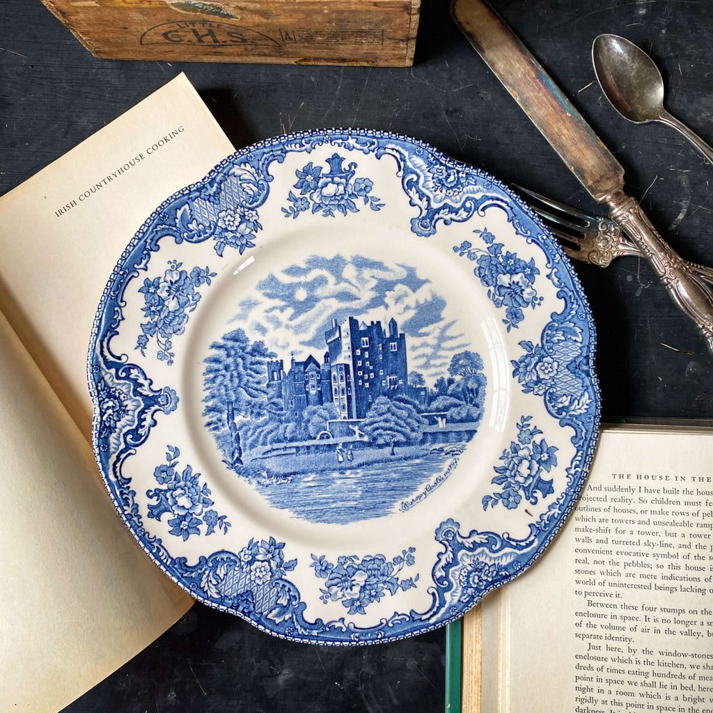 Vintage Johnson Bros Blarney Castle Dinner Plate circa 1970s - Old Britain Castles Series