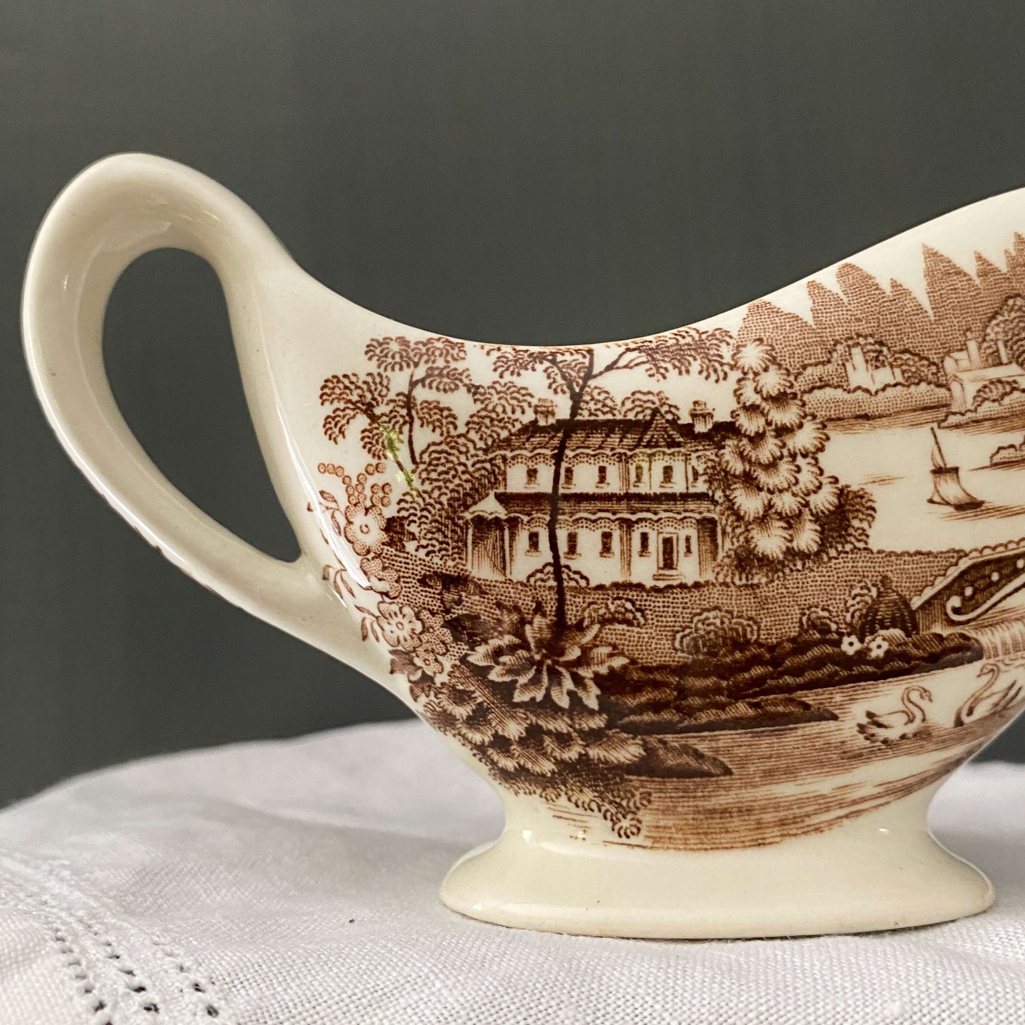 Vintage Individual Gravy Boat - Clarice Cliff Royal Staffordshire Tonquin Pattern circa 1940s